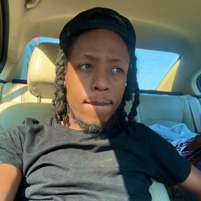 MakingmovesDre's profile picture. 