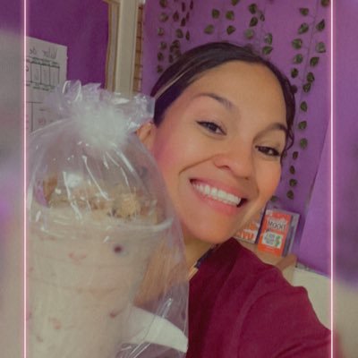 Mother❤️Wife❤️Teacher 🍎 This will be my 18th year teaching! Teaching is truly my passion! I teach in a Title 1 school in San Antonio.