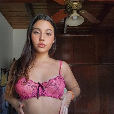 I love nice and sweet conversations we can talk freely and have fun on my Onlyfans just click on the link https://t.co/3mP6lnWoZD
