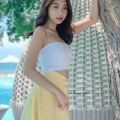 HuynhVy89289's profile picture. Là thân con gái đừng nghe trai thề. Ăn gian nói dối là nghề đàn ông.