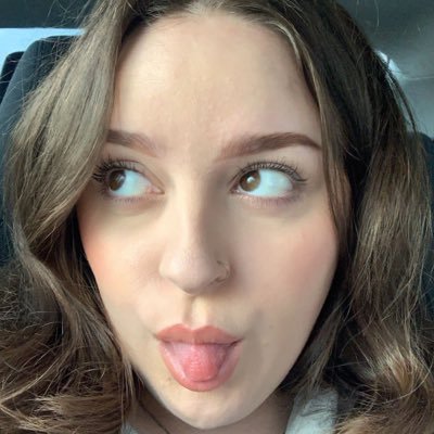 katgontijo's profile picture. you’re so in your head you can’t even enjoy where you’re at right now