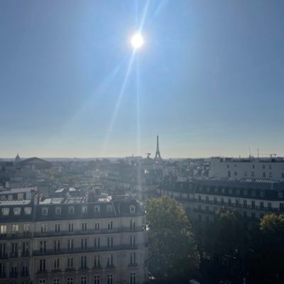 TV dramas geek. Kind of would like to change the world. Views are my own. 🇫🇷🇬🇧