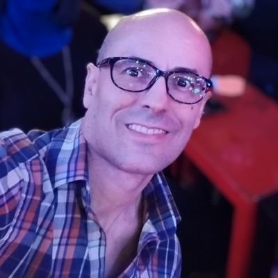 hlissand's profile picture. “Great people talk about ideas, average people talk
about things, small people talk… about other people”.