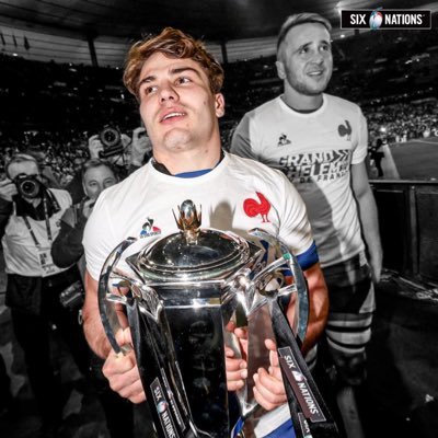 zenvze's profile picture. 