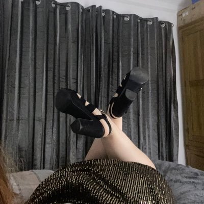 Custom Vids & Pics 📸🦶🏼Worn Items 🧦• UK 8 5