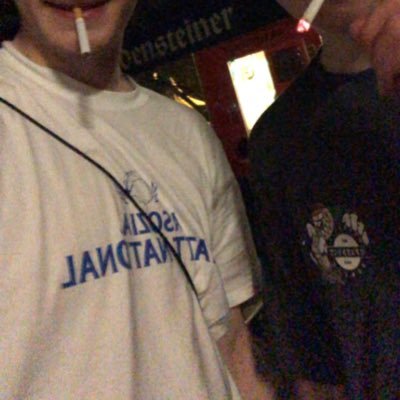 UnskilledFabian's profile picture. der Turm stürzt ein