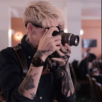 Double award winning photographer..
As heard on BBC Woman's hour & BBC Radio Ulster
They/them 💉 Sept '23