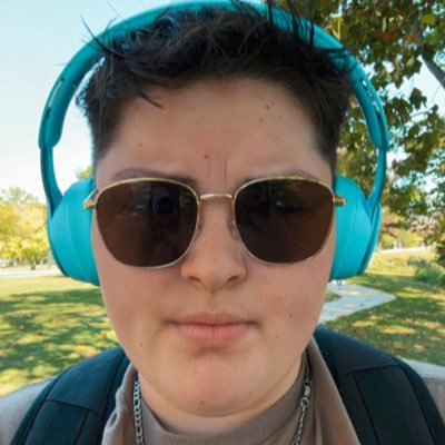 _kendallmoore_'s profile picture. |we are still kids, but we're so in love... f💖| bsu|non-binary|they/them|