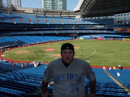 @MemorialU Commerce Grad paying the bills in southern Alberta. Diehard Fan of Blue Jays Baseball, Titans Football, Raptors Basketball, and Leafs Hockey.