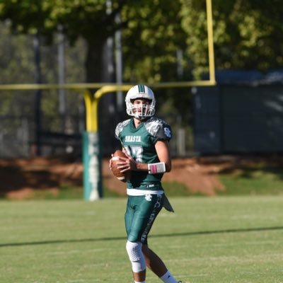 Shasta College ⚔️QB #17 6’3 175lbs/3.5 gpa/ (530) 736-6487 / email: cwehbey7@gmail.com