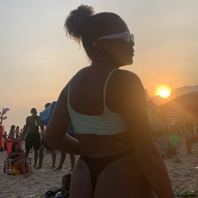 pxt_helo's profile picture. Maria Hellena 👩🏽‍🍼💖/sapatinho. 🥀✨