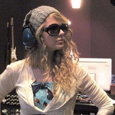 emyy_tff's profile picture. Taylor's version 🩷