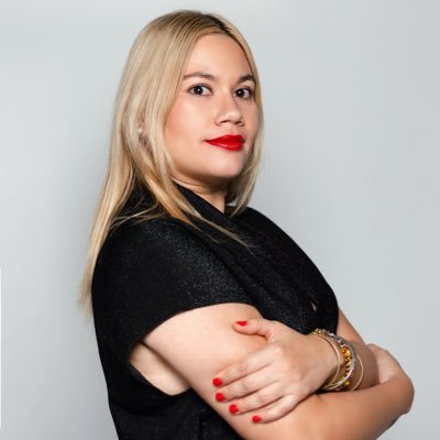 ViriEStre's profile picture. 👩🏻‍💼Directora en @agenciamust | 🧝🏼‍♀️🔮📿