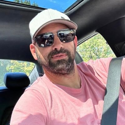 Sshrags's profile picture. 