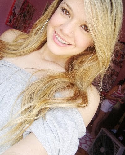 (ESSE PERFIL É FAKE) Quem sabe ainda sou uma garotinha ♪♫