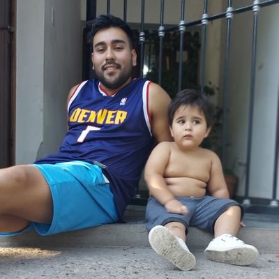 emaguzman19's profile picture. #19
Bailalo por que es cuarteto