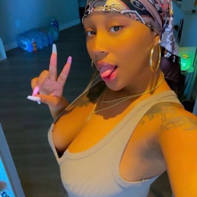 realbadyy11's profile picture. 