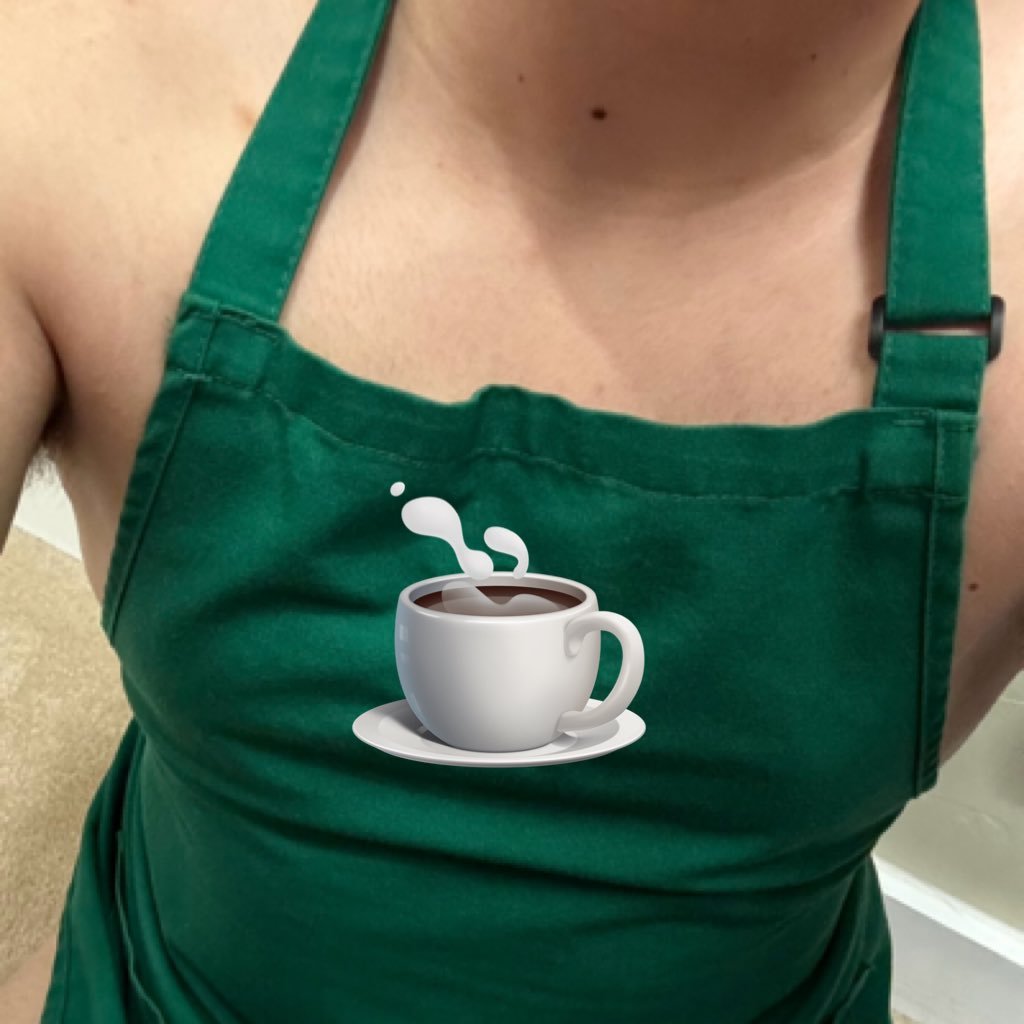 Just your average barista.. with an above-average 🍑 -DMs open for all- -19- -ask for snap-