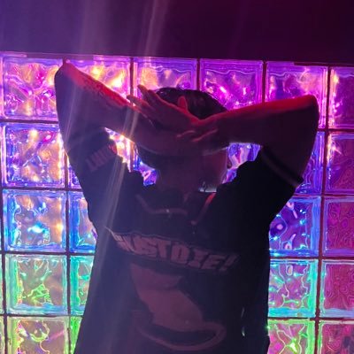 amirrorforchaos's profile picture. trans dyke. union bitch. edm and punk whore. anarchafeminist. autistic. neuroqueer. 1312 antiterf