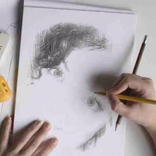 iClaudia99's profile picture. 