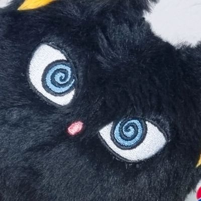 dS82b's profile picture. #어깡쫑_공지 | ➡️완료