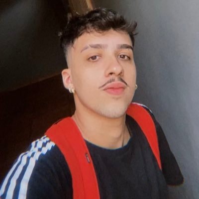 👽