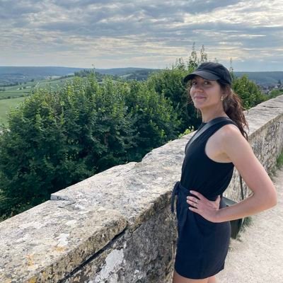 Laura Profile