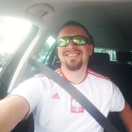 yaskotuk's profile picture. 