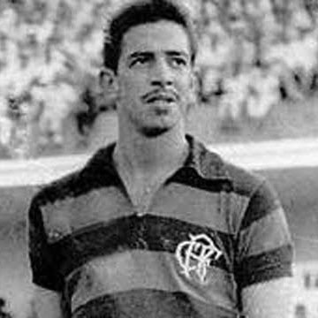 Os anos passam, se passam jogadores, mas fica tu Flamengo, E EU NÃO PARO DE TE AMAR!
@Flamengo
@rrn_oficial
@gresmangueira
@jorgebenjor