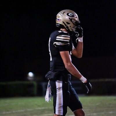 ⭐️height 6,4 / 180lbs/⭐️Greer High School ⭐️/DB/WR ⭐️class of 2024 🏈. ⭐️https://t.co/o9Q3DC1qSt ⭐️contact:864-607-2020