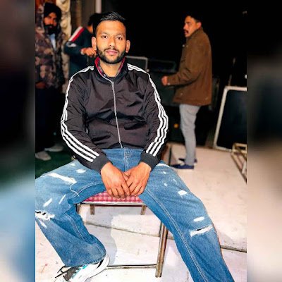 RaviKumar193634's profile picture. 