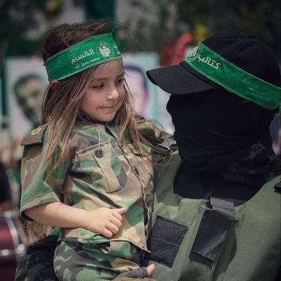 Ilknur_cln01's profile picture. ( Yeni Hesap)

                                                                           Böyle bir çağın insanı olmak, imtihan olarak hepimize yeter.