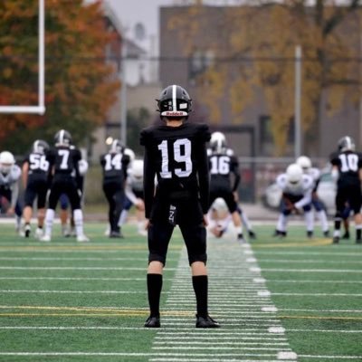 WR | Curé-Antoine-Labelle High School | class of 2028 | QC | 5’11 | 150 lbs | 15 year old | Email : emilebrunet7@gmail.com