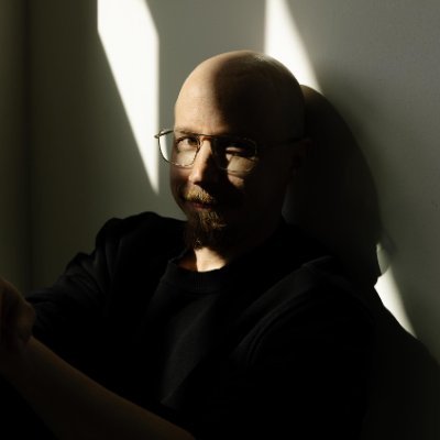 Daytime Senior Producer @ Siili Solutions and night-time Street Photographer from Helsinki, Finland.