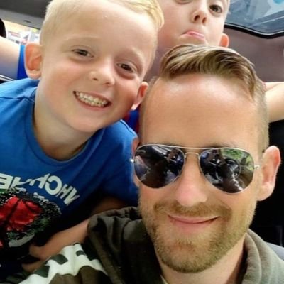 Boxing Writer | Father of 2 👨‍👧‍👦 | Fully COYS ⚽️ | Automotive Marketing Guy 🥇 | Junior Football Coach ⚽️ | Launching Opulent Watches Summer 2024 ⌚️☀️