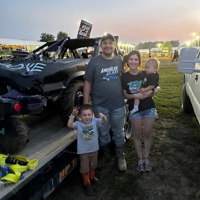 AustinWagner23's profile picture. 07-18-19 💍 11-08-19 👨‍👩‍👦 03-07-22 👨‍👩‍👦‍👦