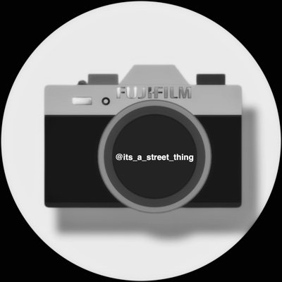 Nottingham based street photographer and short video creator. 
Shooting Fujifilm & Sony.