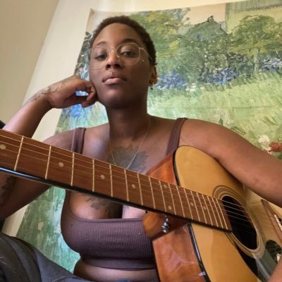 🍀Spiritual Goddess🌹🌈Artist&Musician❤️Hung❤️DDD titties❤️✨❤️Gemini⚡️Dominant AF🥵I love booty too much 🌻🍑 ⚡️