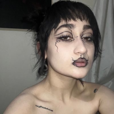 Crowshaboodam's profile picture. ولم کن.