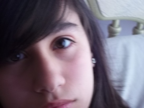 VikyOzemo's profile picture. 