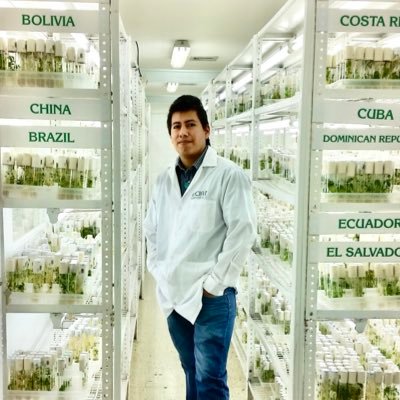 Plant researcher, pianist & traveller 🌱 🎹 ✈️ |||| Investigador, Coordinador EPROBIO, Biotech (UBA) y agrónomo.