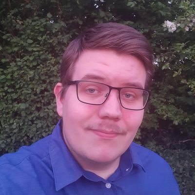 medlem af Dansk Folkeparti, Hovedbestyrelsesmedlem I DFU, næstformand i DFU Århus/Østjylland og bestyrelsesmedlem i DF Skanderborg, Odder og Samsø