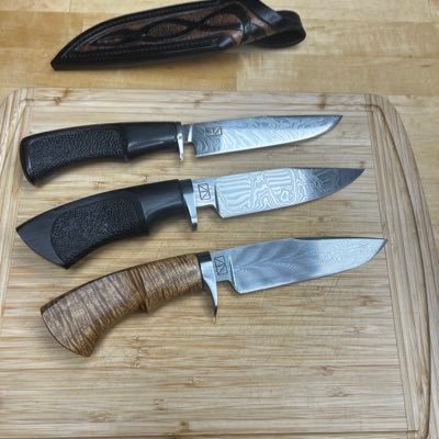 McMannknives's profile picture. 
