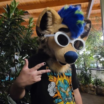 Pea ⚠️18+ NSFW ZONE⚠️ 23◇demi◇They/Them Artist and furry enjoyer 🩵taken by the most amazing beautiful otter in the world @extremeconcern 🩵
