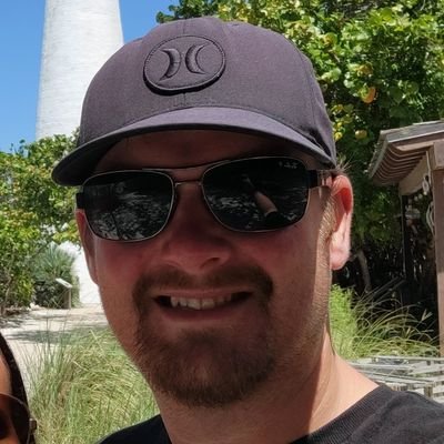 Co-founder + COO of https://t.co/lWRVDAsmmC | 40K SKU store, 100mm+ in lifetime sales