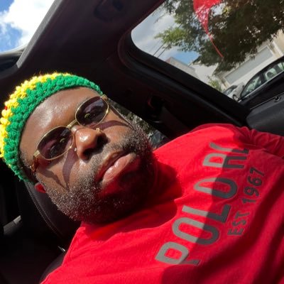 #GetRichOrDieTryin #LHP #RavensFlock 🏈 #LakeShow 🏀 long Live My Pops ❤️💚💛🙏🏾🇻🇮🕊 #OneLove long live Truth 🖤 🤲🏾🕊