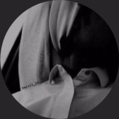 ابي اعرف حاقدين على اييش لاجمال ولافلوس ولاحظ زي الناس خلوني ف حالي ياخي♡؟