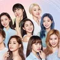 🍭 Bem-vindos ao #TWICEWorld! Seja parte da nossa família dedicada ao grupo de K-pop mais adorado! Notícias, fotos, vídeos e amor para as nove rainhas do TWICE