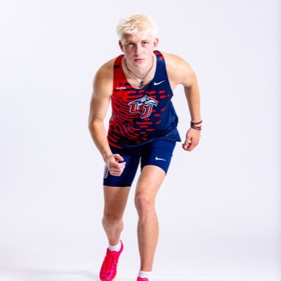 Liberty University Track Athlete 27’ 400/800, 49.12/152.52 | ig: calebsutter