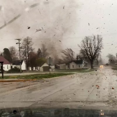 tornado_junkies's profile picture. Storm Chaser 🌪️